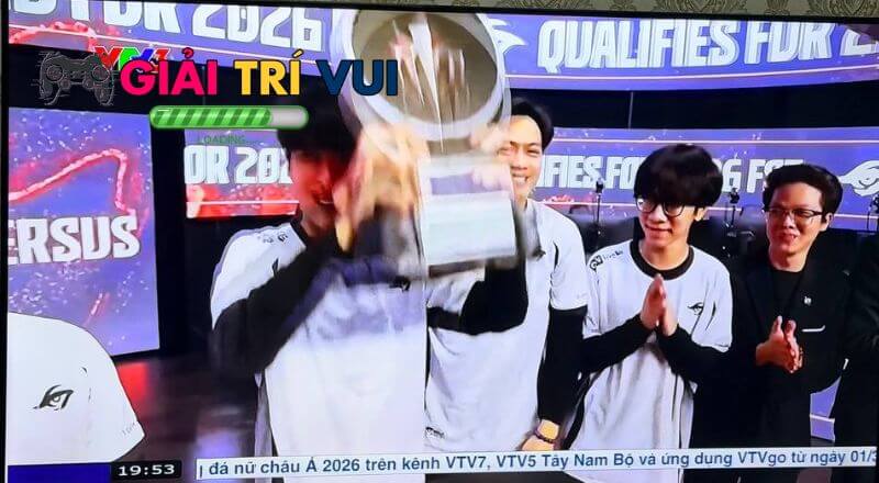 Sự Cổ Vũ Ý Nghĩa Từ Quê Nhà 2